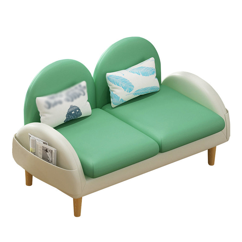 Divano retro con cuscino in pelle finta con spazio per soggiorno e appartamento