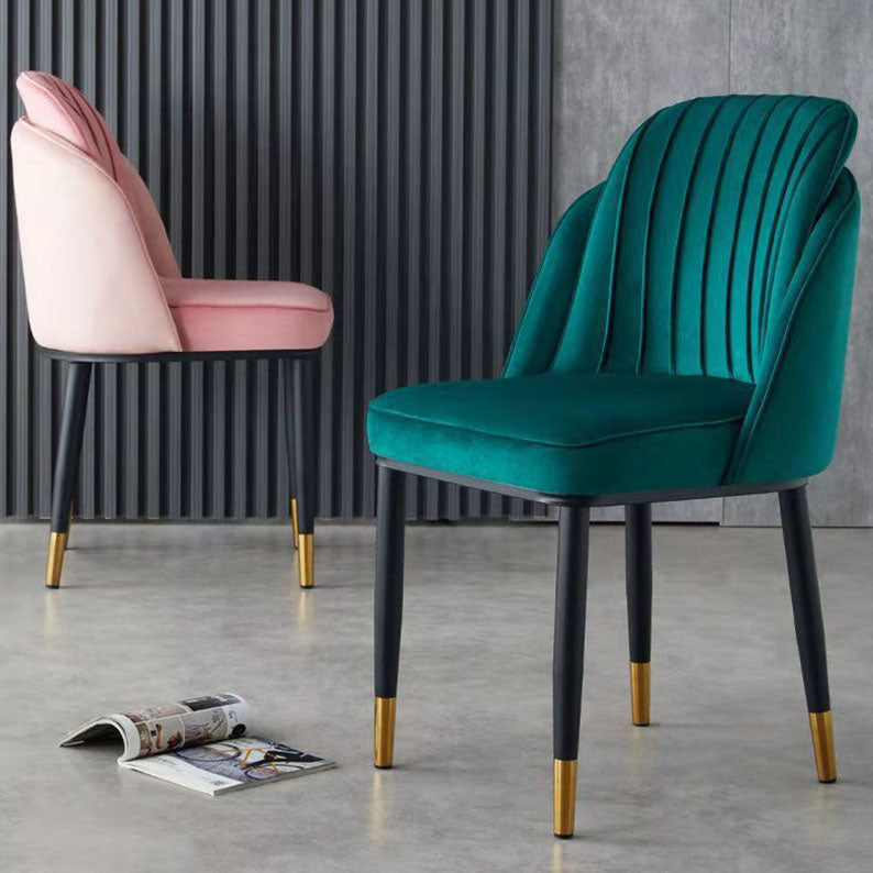 Sedia da pranzo in velluto senza braccia glam sedia parsons in finitura opaca per casa