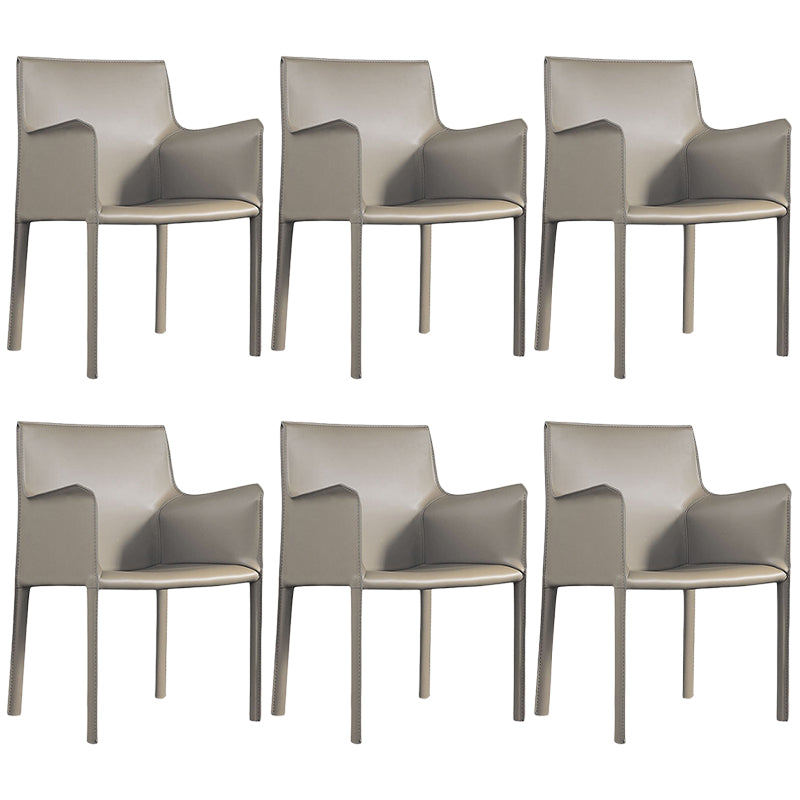 Silla de silla de comedor de cuero contemporánea en acabado mate con patas de acero