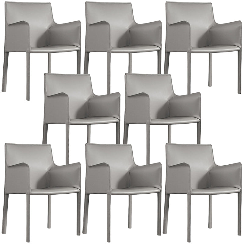 Silla de silla de comedor de cuero contemporánea en acabado mate con patas de acero