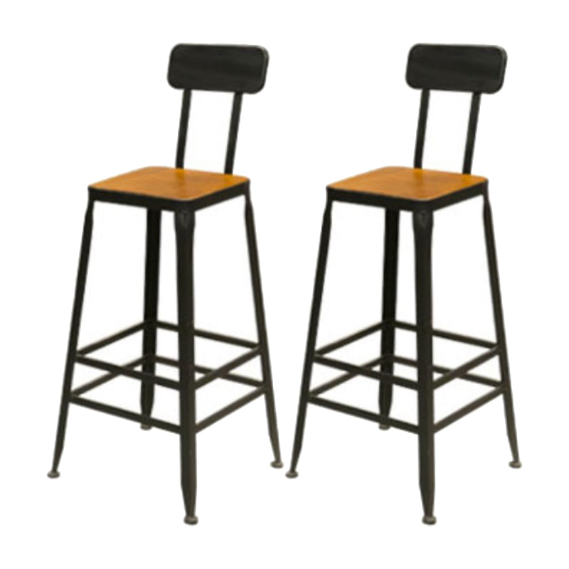 Industrial Circular Solid Wood Bar Table Set 1/2/3/5 Pieces Counter Table with High Stools Clearhalo 'Bar Furniture' 'furn' 'furn_home_bar_bar_sets' 'Furniture' 'Home Bars & Bar Sets' 'home_bar_bar_sets' 'Kitchen & Dining Furniture' 5371400