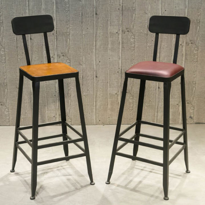 Industrial Circular Solid Wood Bar Table Set 1/2/3/5 Pieces Counter Table with High Stools Clearhalo 'Bar Furniture' 'furn' 'furn_home_bar_bar_sets' 'Furniture' 'Home Bars & Bar Sets' 'home_bar_bar_sets' 'Kitchen & Dining Furniture' 5371407