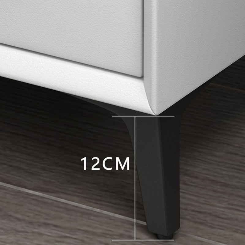 Leder Nachttisch mit 4 schwarzen Beinen glamourösem Nachttisch mit Schubladen