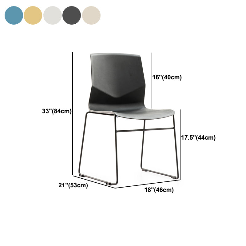 Hedendaagse armloze bureaustoel Ergonomische mid-back bureaustoelstoel