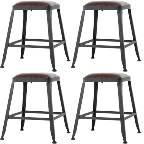 Tabouret de bar en cuir PU de style de style industriel avec des jambes en métal pour restaurant