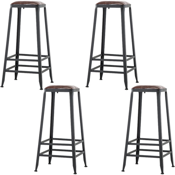 Tabouret de bar en cuir PU de style de style industriel avec des jambes en métal pour restaurant