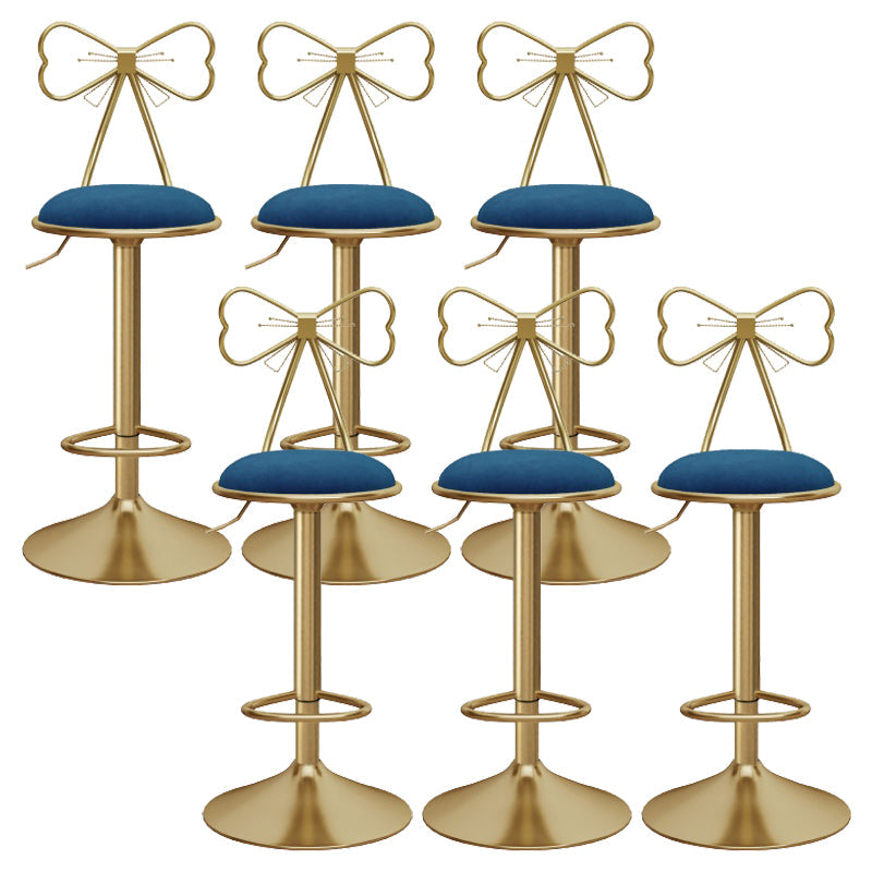 布張りのバースツール調整可能な高さスカンジナビアのカウンターハイトスツール