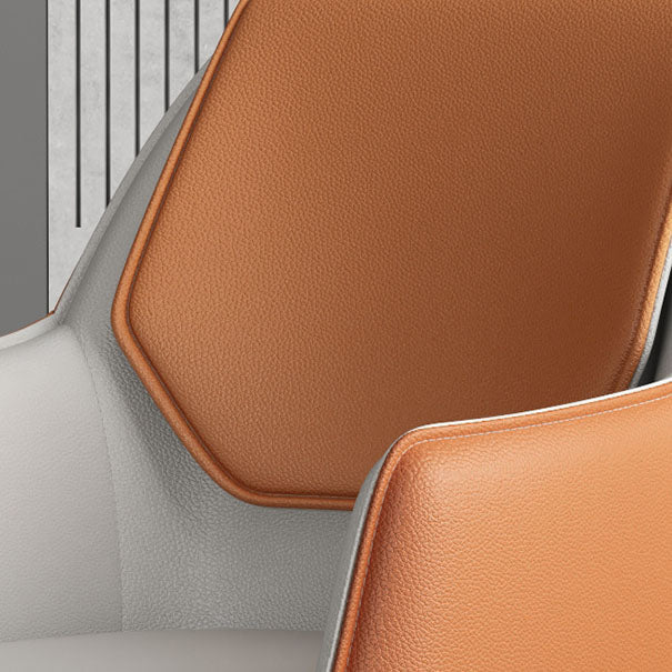 Silla de comedor de cuero moderno de cuero con patas con patas de acero en acabado mate para casa