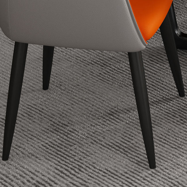 Silla de comedor de cuero moderno de cuero con patas con patas de acero en acabado mate para casa