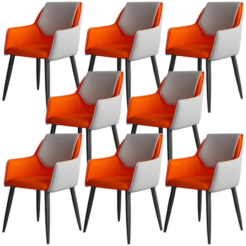 Silla de comedor de cuero moderno de cuero con patas con patas de acero en acabado mate para casa