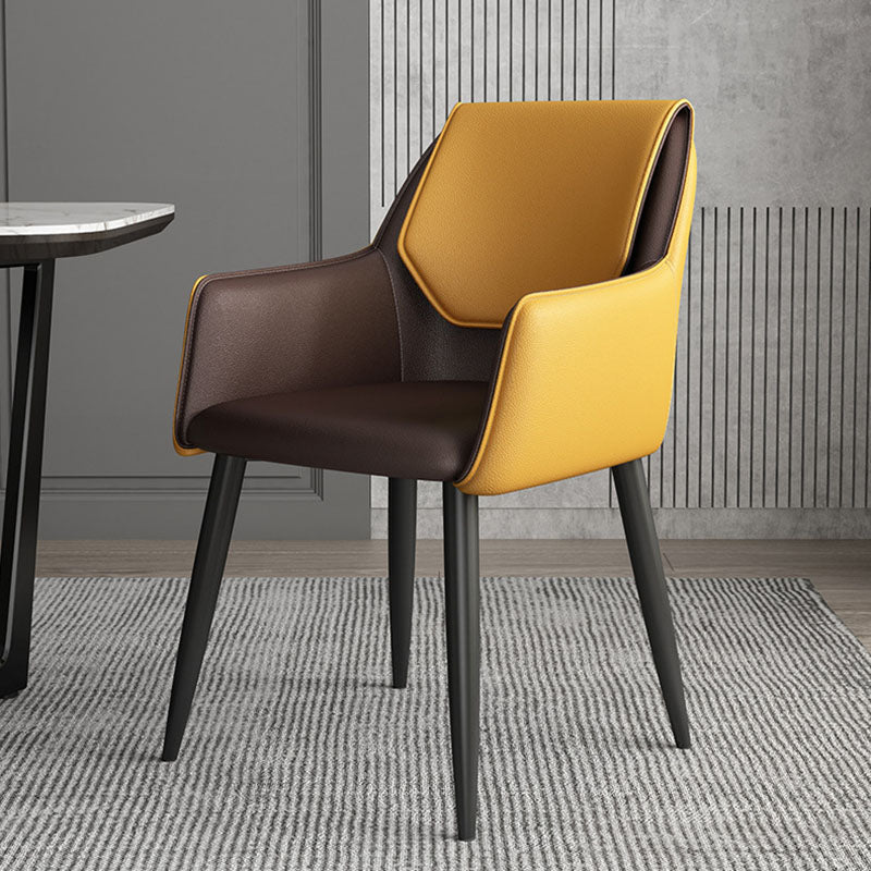 Silla de comedor de cuero moderno de cuero con patas con patas de acero en acabado mate para casa