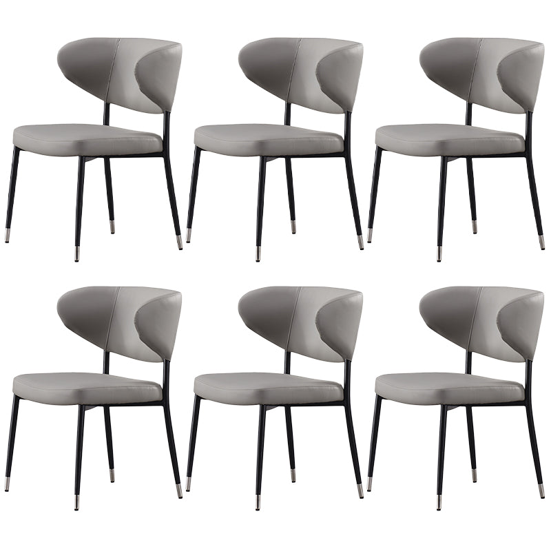 キッチン用のモダンなPUレザーダイニングチェア布張りの腕の椅子