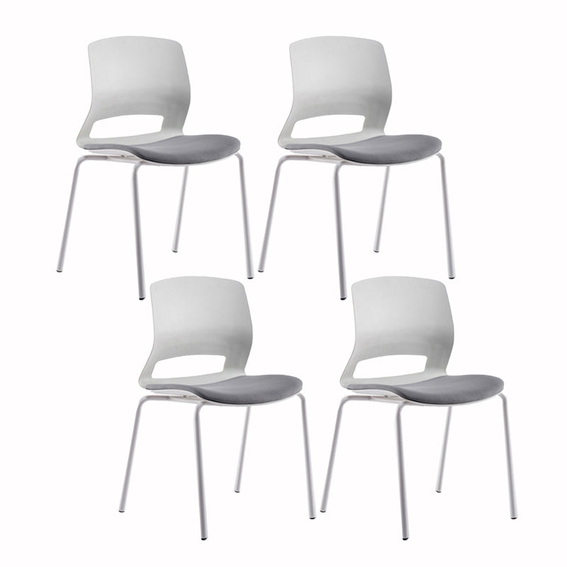 Eigentijdse armloze bureaustoel geen pijnlijke ergonomische stoel