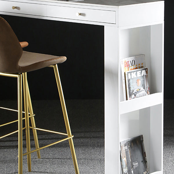 Tavolo da pranzo accento in pietra e metallo