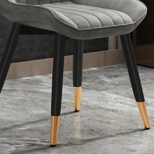 Chaise de salle à manger en cuir fausse glam chaise Parsons en finition mate pour la maison