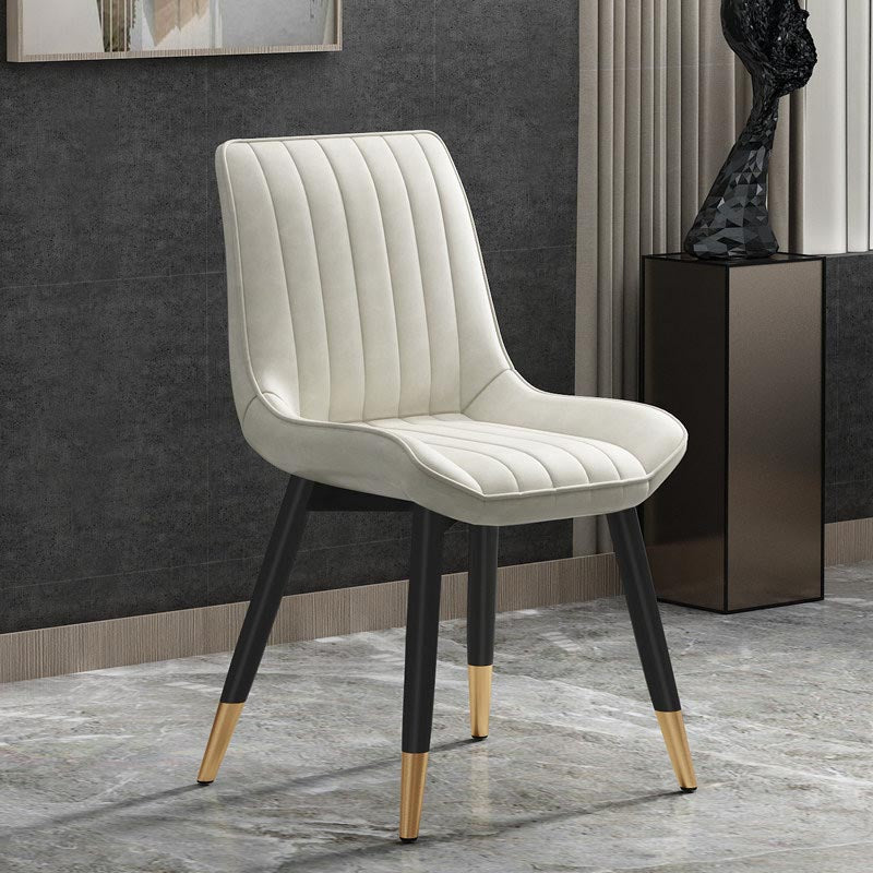 Silla de comedor Glam de piel sintética, silla Parsons con acabado mate para el hogar