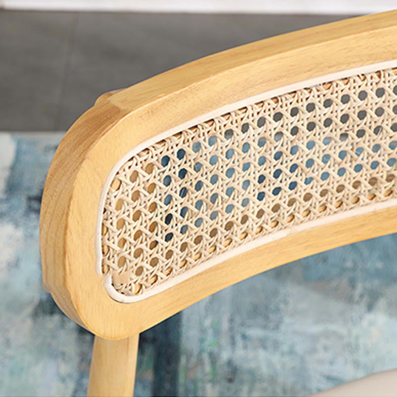 Sillas de comedor de ratán muebles de comedor abiertos con patas de madera en acabado mate