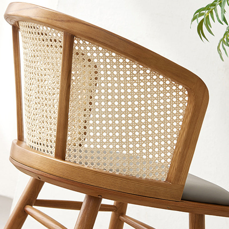 Traditional Solid Wood Side Chair Rattan Windsor Back Side Chair Clearhalo 'Dining Chairs' 'Dining Tables & Seating' 'dining_chair' 'furn' 'furn_dining_chair' 'Furniture' 'Kitchen & Dining Furniture' 5394469