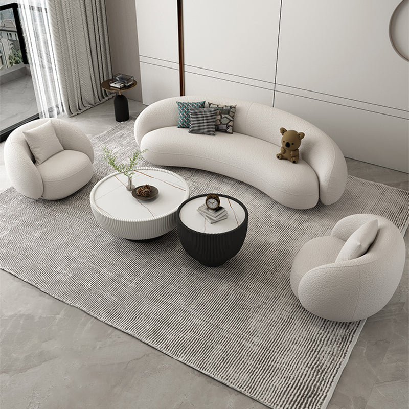 Moderne witte/grijze wol gebogen bank strakke achterkant -stationaire sectionele sectionele