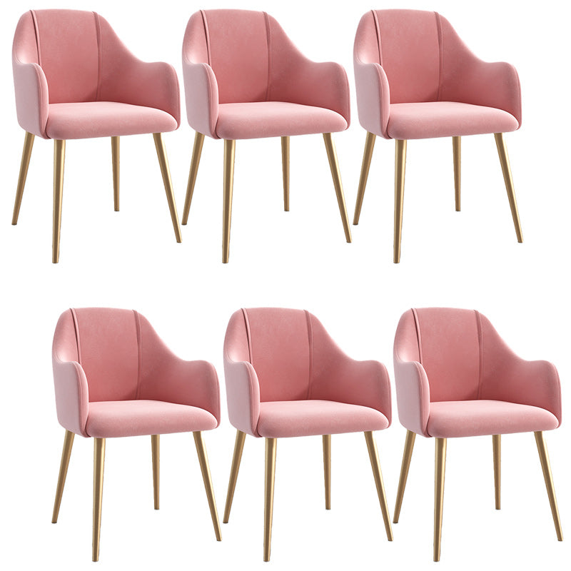 グラムダイニングアーム椅子布張りの腕の椅子と家のための金色の脚