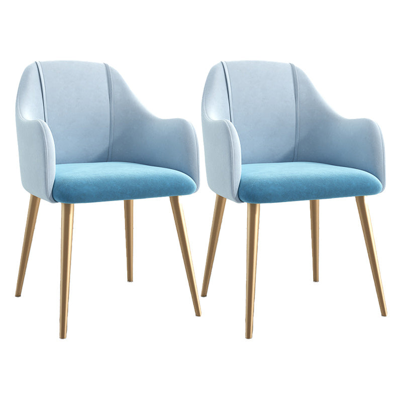 グラムダイニングアーム椅子布張りの腕の椅子と家のための金色の脚