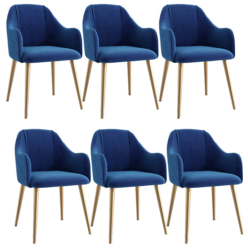 グラムダイニングアーム椅子布張りの腕の椅子と家のための金色の脚