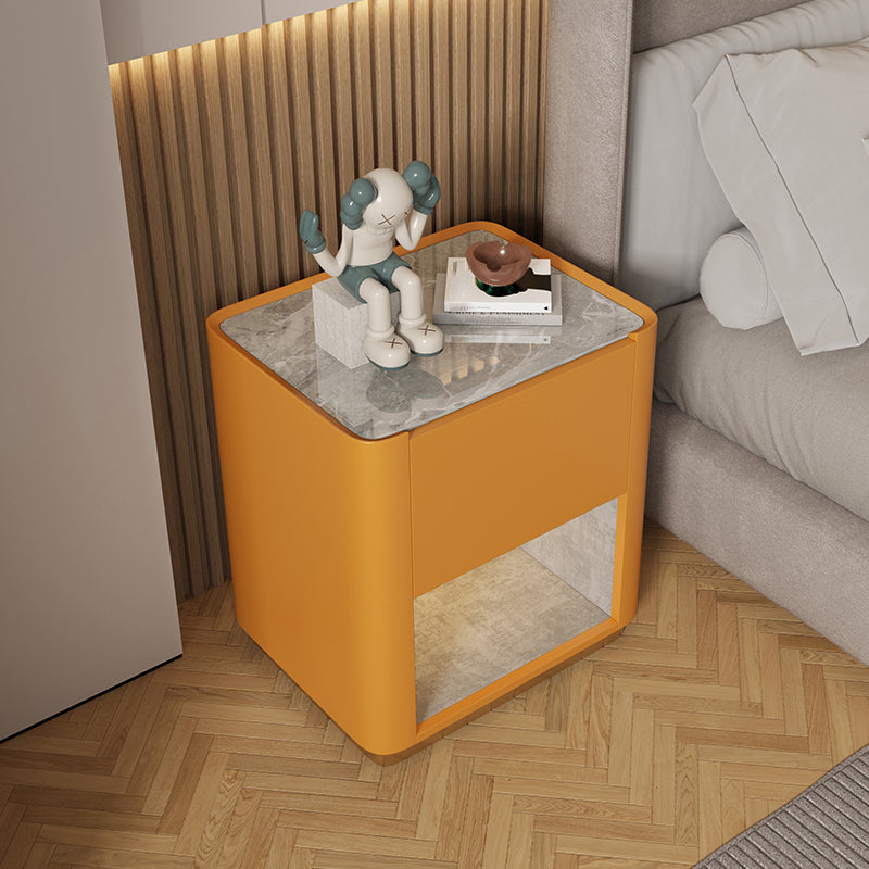 Moderna de madera maciza y cajón nocturno de pizarra.