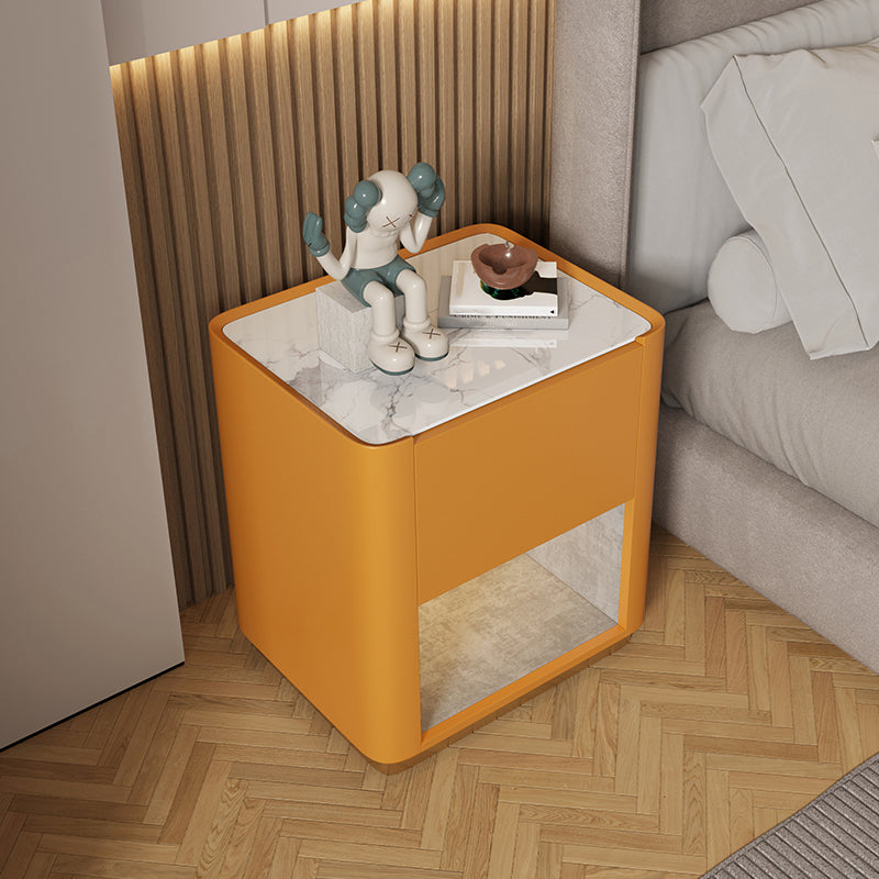 Moderna de madera maciza y cajón nocturno de pizarra.