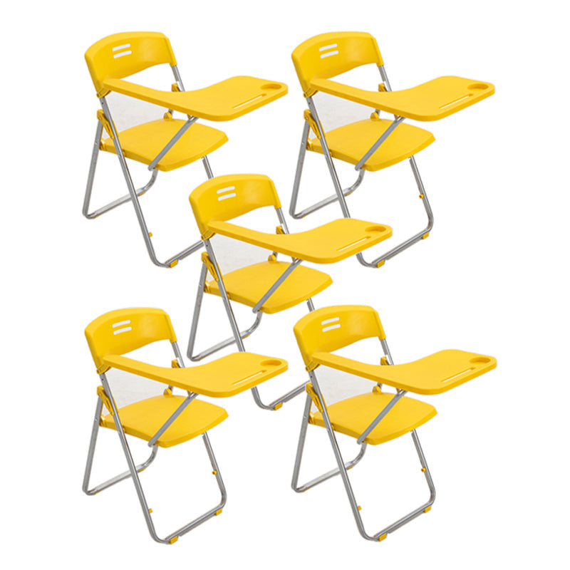 Silla de escritorio de plástico y metal moderna con silla de oficina en casa en la mitad de la parte posterior