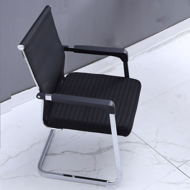 Silla moderna de escritorio de acero negro y naranja con silla de oficina en casa mediana y alta