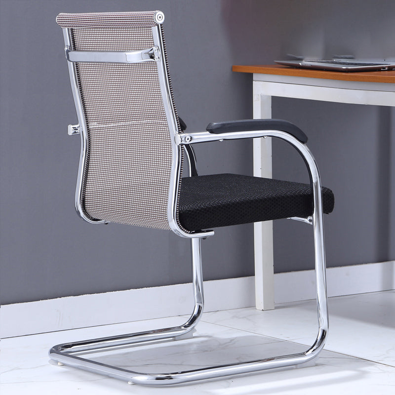 Silla moderna de escritorio de acero negro y naranja con silla de oficina en casa mediana y alta