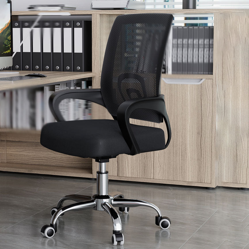 Moderne stijl bureau stoel vaste armen midden achterkant ergonomische taakstoel met wielen