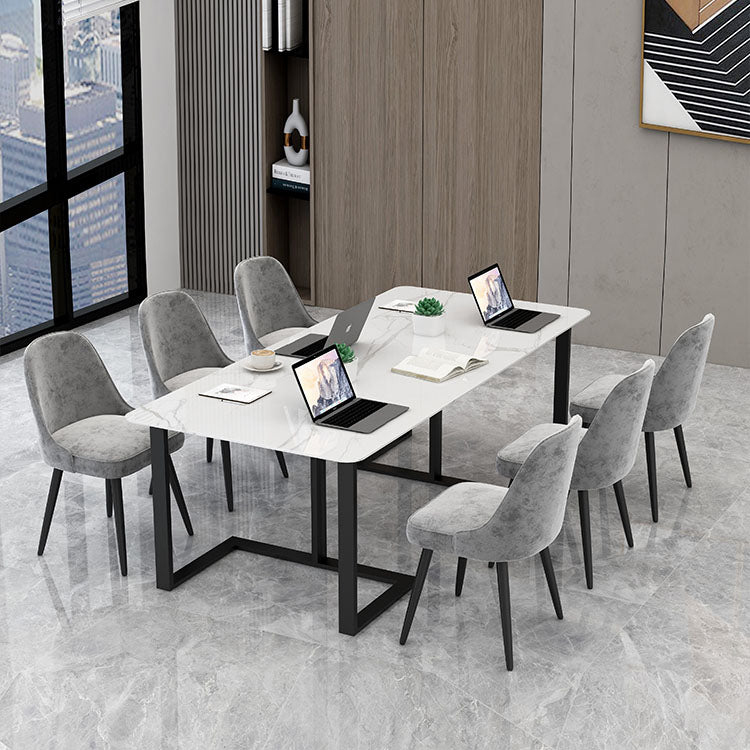 メタルベースのあるモダンな長方形のライティングデスク焼結石のオフィスデスク