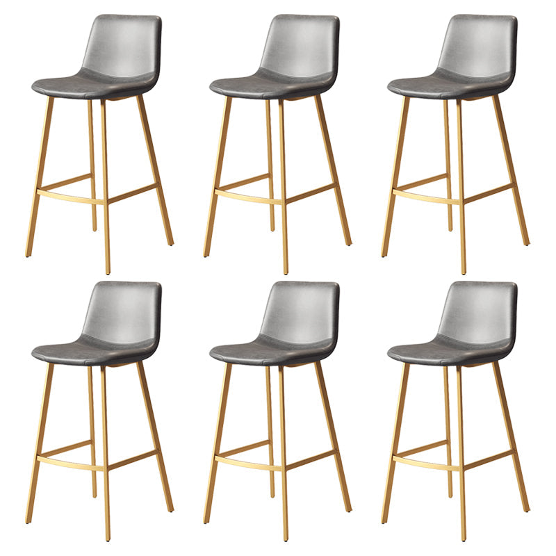 Taburete de bar sin brazos con respaldo Glam, taburete de bar de cocina de hierro con cojín de cuero y pedal