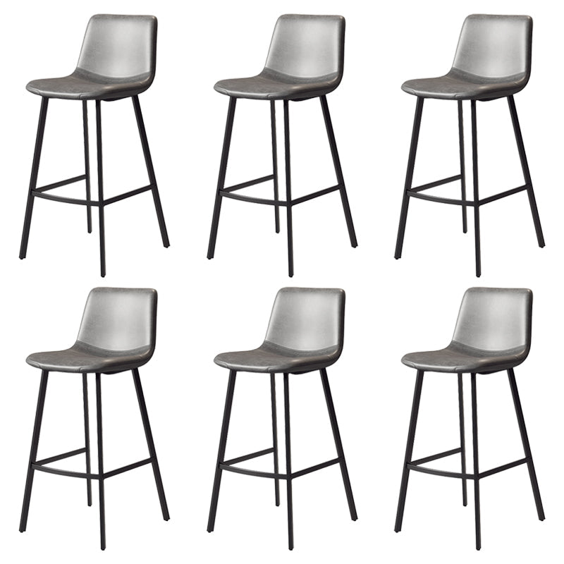 Taburete de bar sin brazos con respaldo Glam, taburete de bar de cocina de hierro con cojín de cuero y pedal
