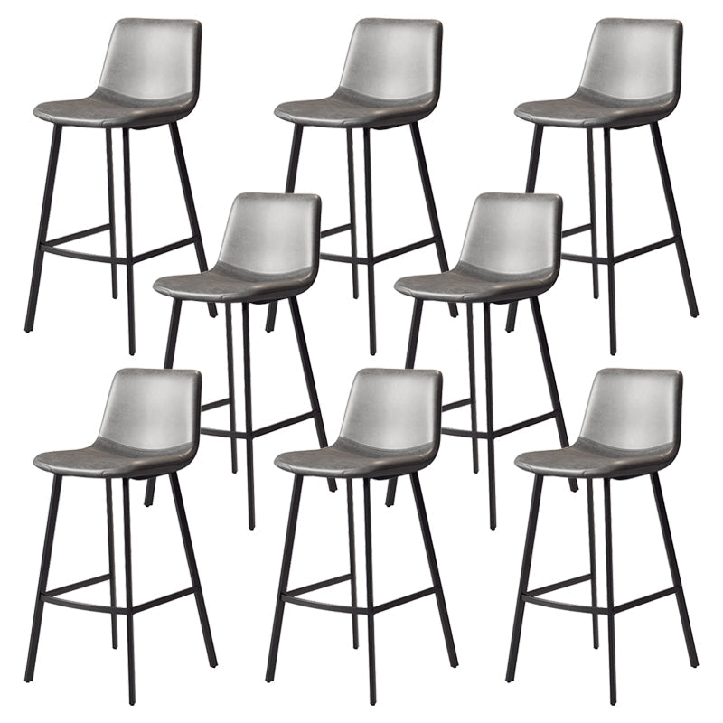 Taburete de bar sin brazos con respaldo Glam, taburete de bar de cocina de hierro con cojín de cuero y pedal