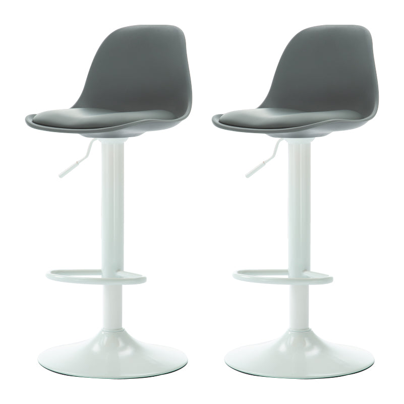 金属脚のある現代のリフト可能なバースツール金属カウンターバースツール