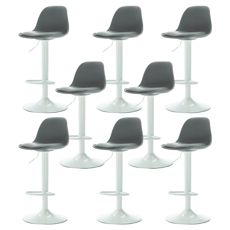 金属脚のある現代のリフト可能なバースツール金属カウンターバースツール