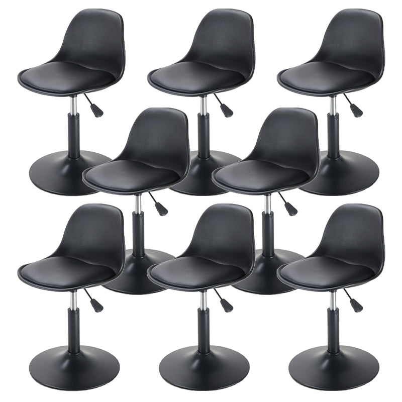 金属脚のある現代のリフト可能なバースツール金属カウンターバースツール