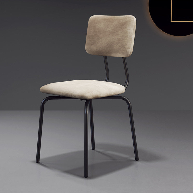 Chaise de salle à manger en faux cuir moderne chaise Parsons en finition mate pour la brasserie