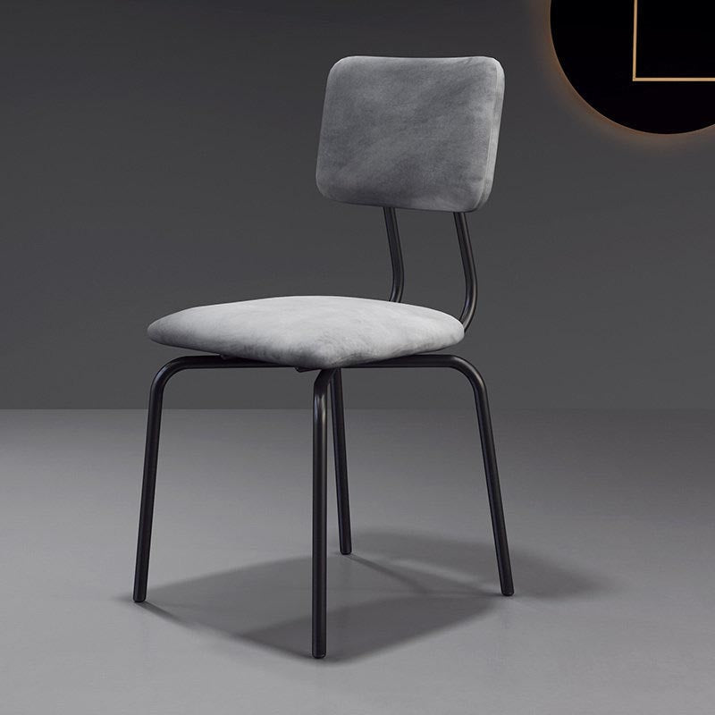 Chaise de salle à manger en faux cuir moderne chaise Parsons en finition mate pour la brasserie