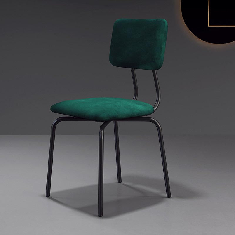 Chaise de salle à manger en faux cuir moderne chaise Parsons en finition mate pour la brasserie