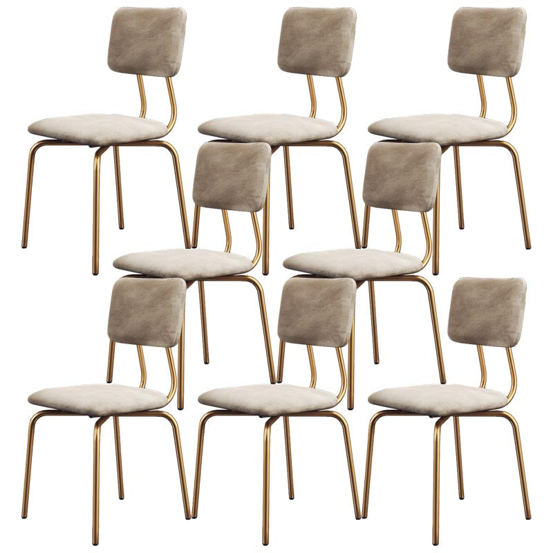 Chaise de salle à manger en faux cuir moderne chaise Parsons en finition mate pour la brasserie