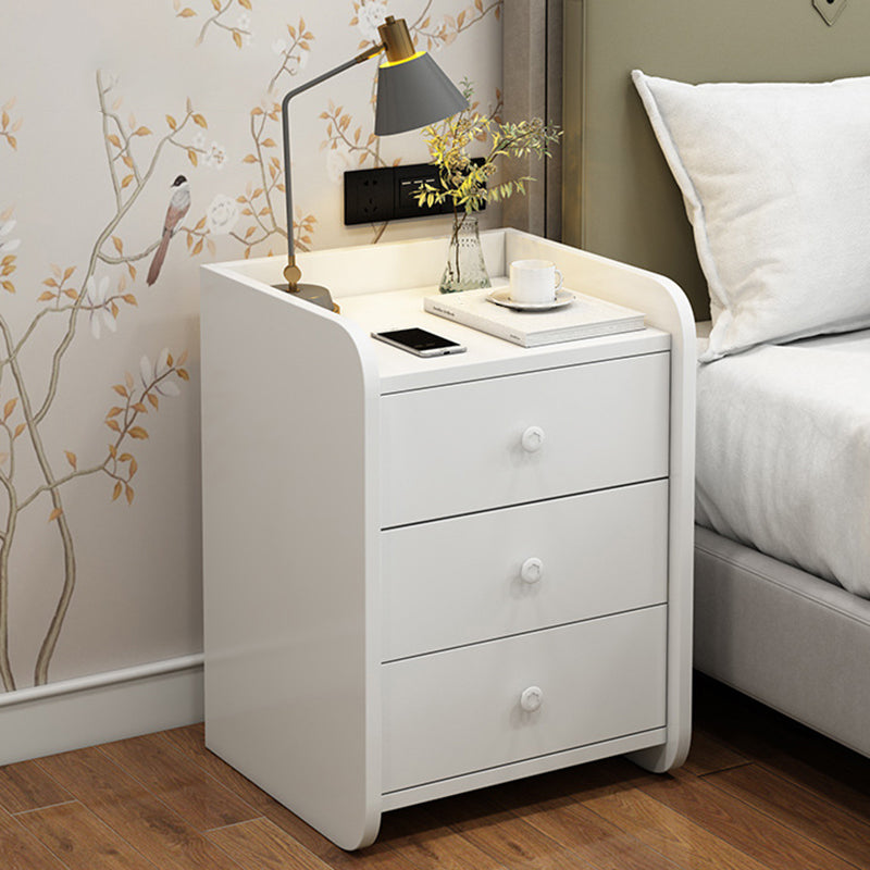 Hölzerne Nachttisch mit Regalen und Schubladen 15,7 "/22.8" hoher Nachttisch