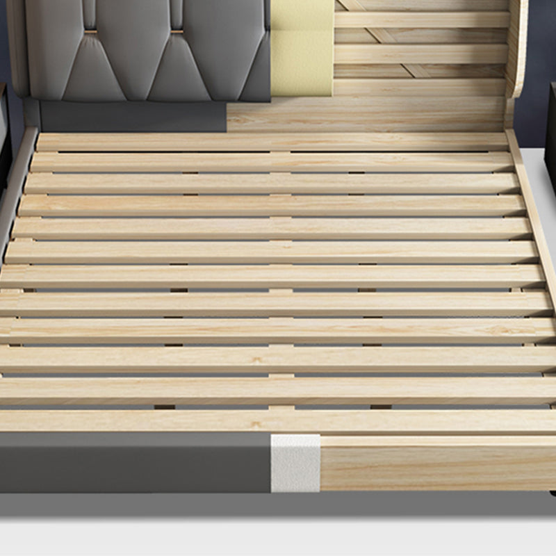 Letto standard grigio contemporaneo con letto trapuntato e gambe