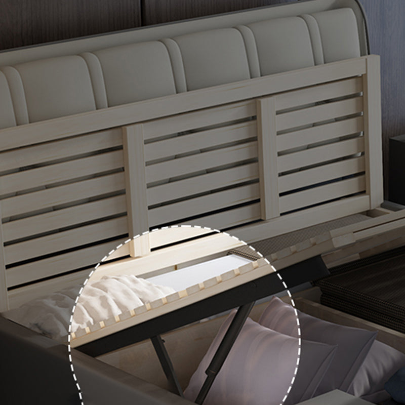 Letto standard grigio contemporaneo con letto trapuntato e gambe