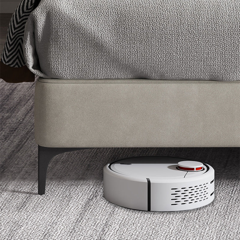 Modern wit houten standaardbed met rechthoekig paneelhoofdeinde