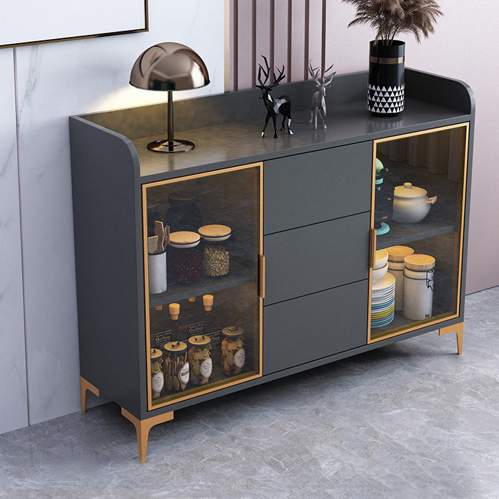 Sideboard in legno ingegnerizzato in stile glam con cassetti e conservazione