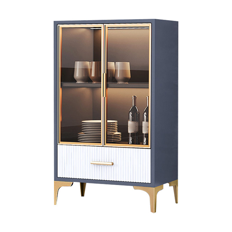 Glam -stijl dressoir gemanipuleerde houten opbergboogboard met glazen deuren