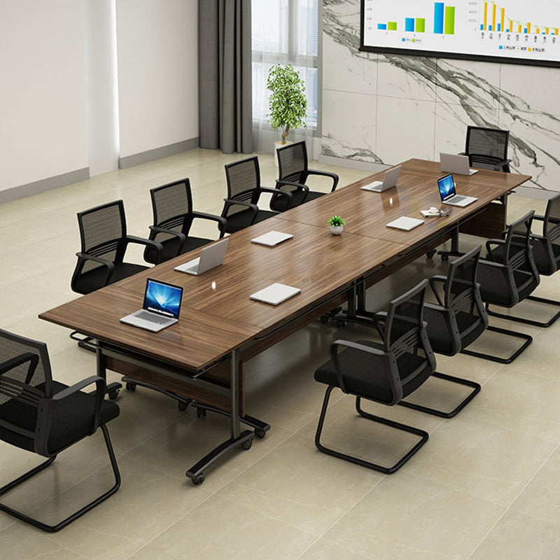 Scrivania rettangolare da ufficio in legno industriale con ruote